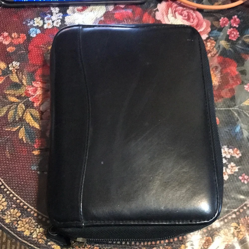 Franklin Covey Elegant Black Planner